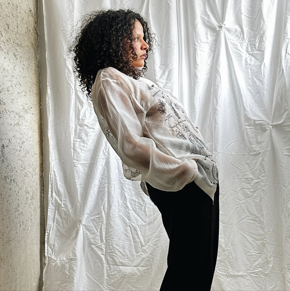 VINTA Biggie Barong Pamamang Paniniwala size S NWT - Picture 3 of 12